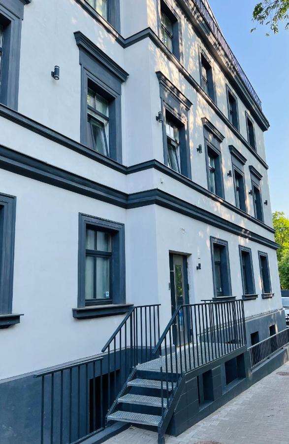 The Right Coast Apartment With Free Private Parking Рига Экстерьер фото