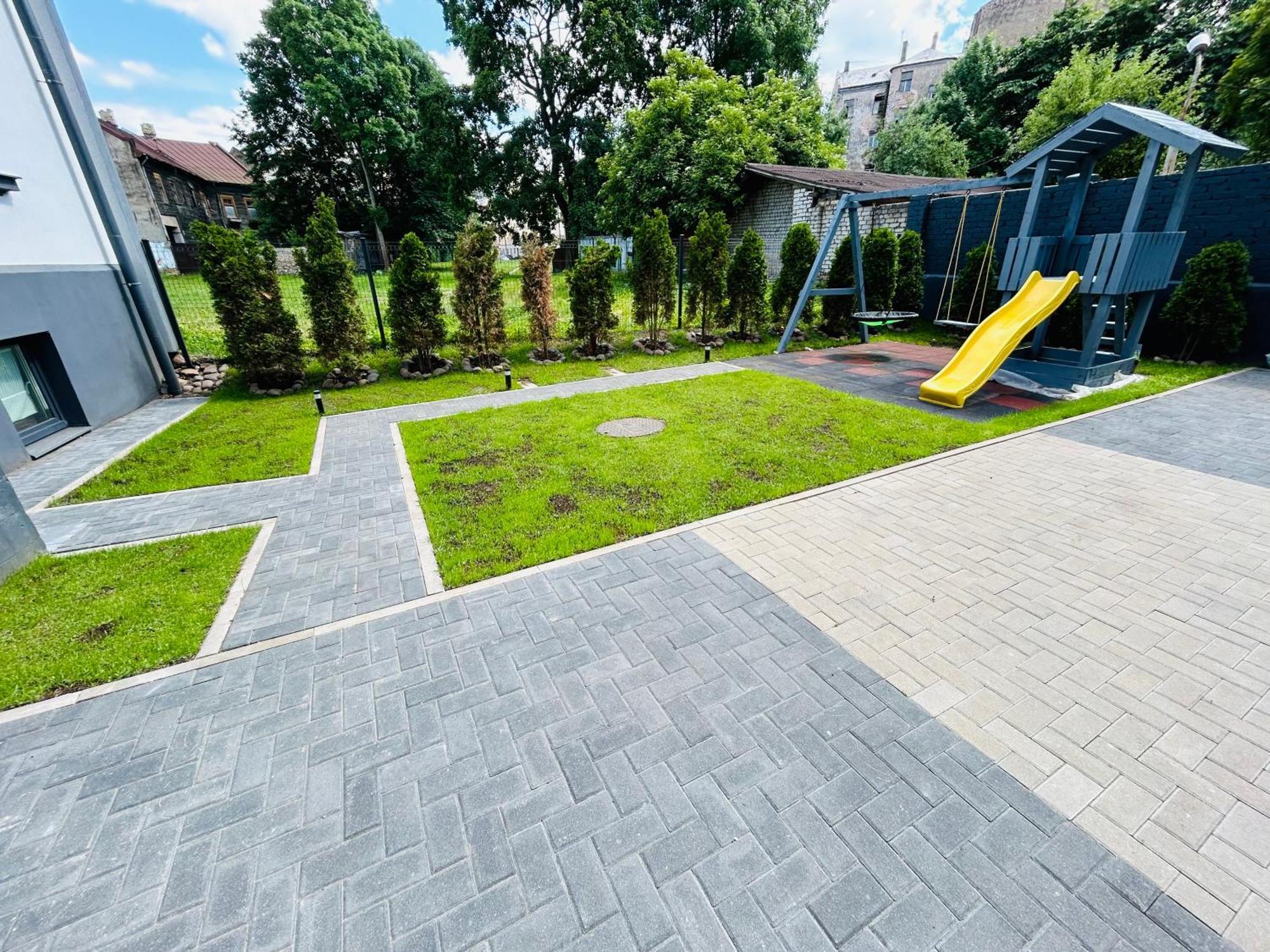 The Right Coast Apartment With Free Private Parking Рига Экстерьер фото